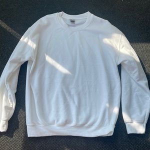 Gildan White Crew Neck Sweatshirt